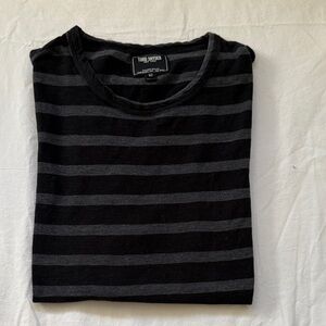 Todd Snyder Men's Black and Gray Striped Tee
